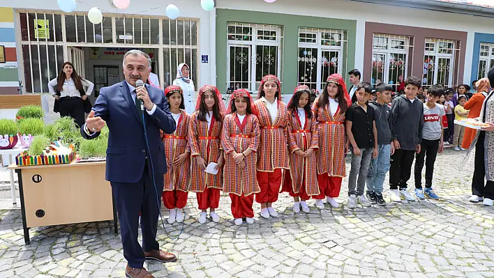 Çocukların bahar coşkusu