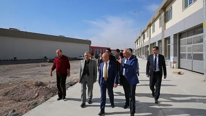 Çolakbayrakdar: &quotKayseri'miz yeni bir sanayi sitesi kazanıyor"