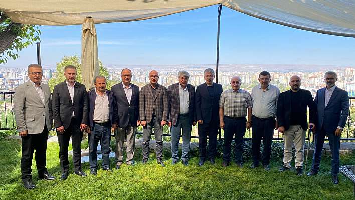 Çopuroğlu o sorunun çözümü için bakın kimlerle buluştu?
