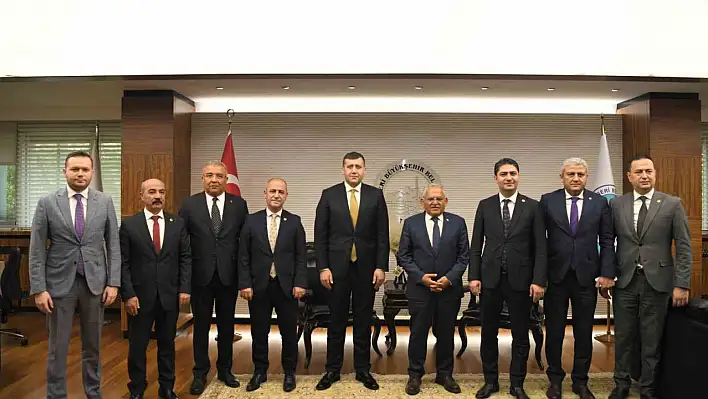 Vekillerden Büyükkılıç'a ziyaret