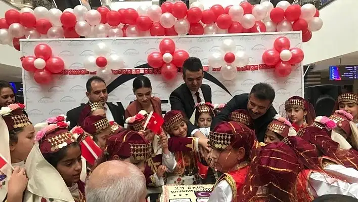 Cumhuriyet Bayramı coşkuyla kutlandı
