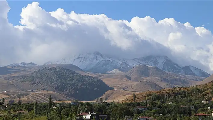 Cumhuriyet'in 100. Yılına özel zirveye tırmanacaklar