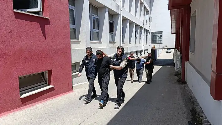 DEAŞ'a 3 milyon TL aktaran şahıslar yakalandı