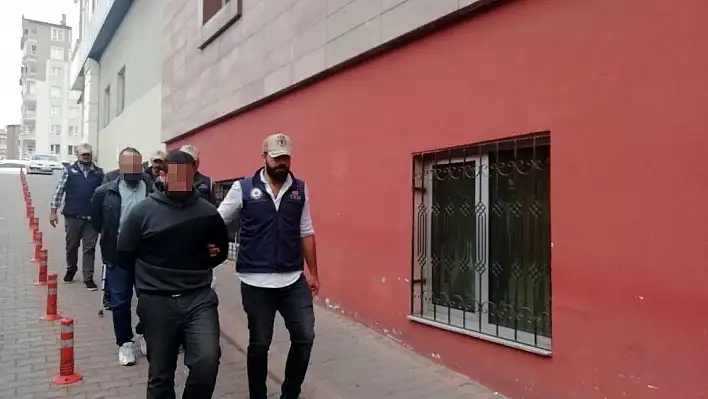 DEAŞ operasyonunda gözaltına alınan 3 kişi serbest bırakıldı