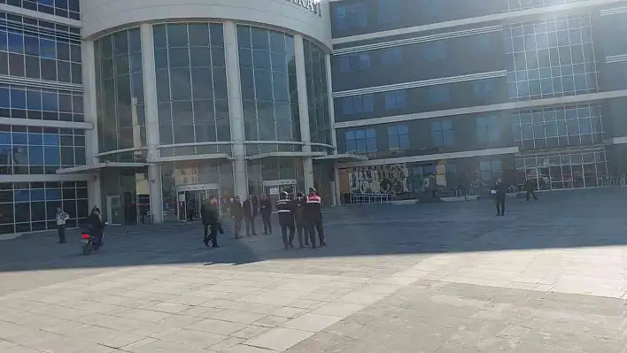 Suriye uyruklu terörist Kayseri'de yakalandı...