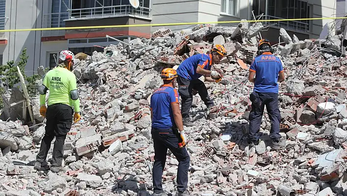 Deprem tatbikatı yapıldı