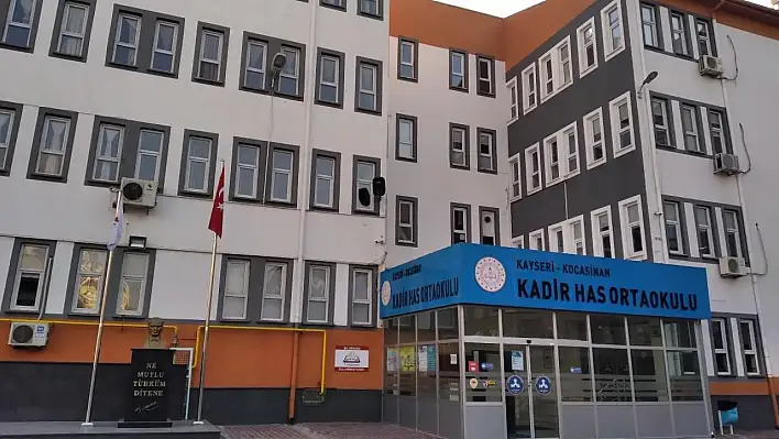 Depremde hasar alan Kayseri'deki o okul yeniden yapılacak