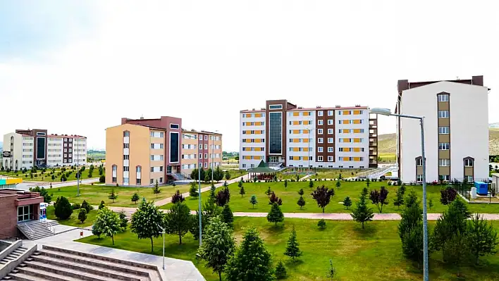 Depremden etkilenen öğrencilere ve yakınlarına yurt tahsisi