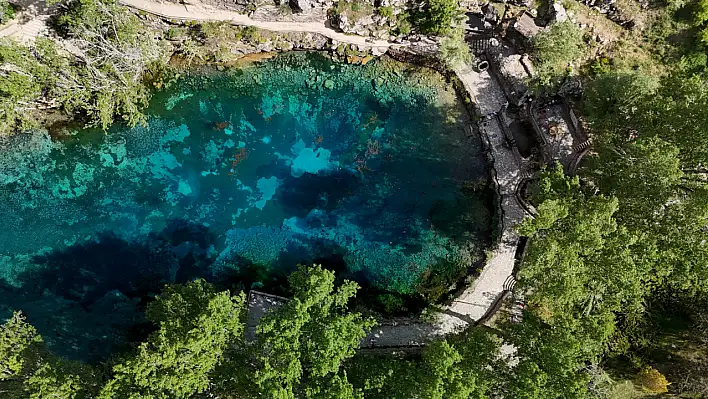 Derinliği 20 metre ama dibi görünüyor! Gören Kayserilileri mest ediyor!