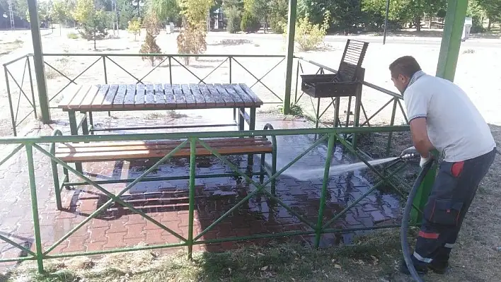 Develi Belediyesi taziye yeri yapıyor