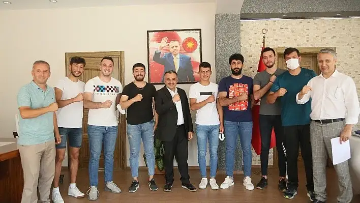 Develi Belediyesi voleybol kulübü hazırlıklara başladı
