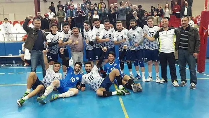 Develi Belediyesi Voleybol Kulübünden muhteşem geri dönüş
