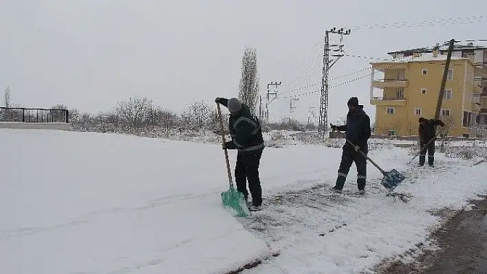 Develi belediyesinin kış çalışmaları devam ediyor