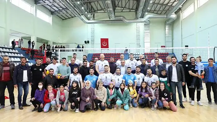 Develi Belediyespor çıkışta