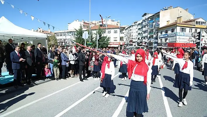 Develi de Cumhuriyet Bayramı Coşkuyla Kutlandı
