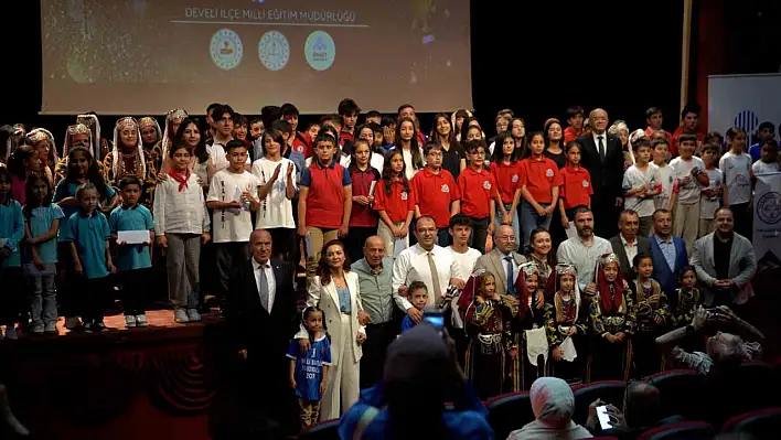 Develi'de 190 öğrenci ödülle taçlandırıldı