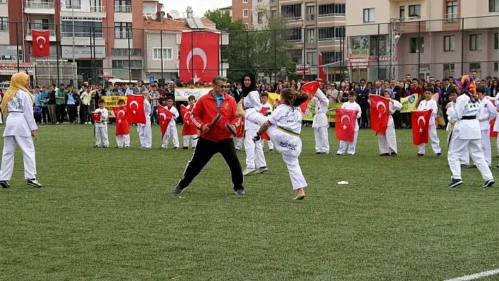 Develi'de 19 Mayıs Atatürk'ü Anma, Gençlik Ve Spor Bayramı kutlamaları