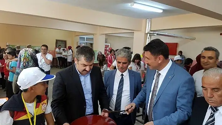 Develi'de Tübitak Bilim Fuarı Sergisi açıldı
