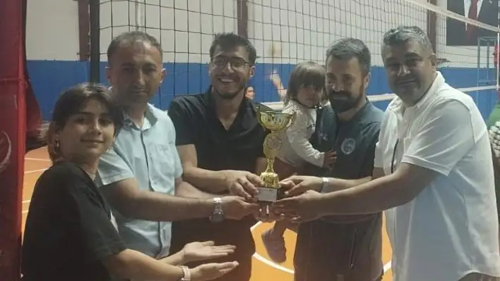 Develi'de kurumlar ve mahalleler karşı karşıya geldi