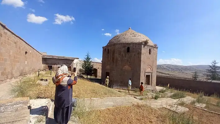 Develi'nin tarihi gün yüzüne çıkıyor! Bakın ne yaptılar