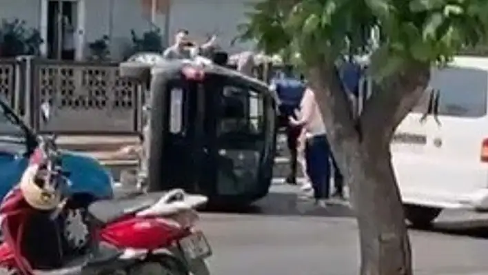 Devrilen aracın görüntüleri kameralara yansıdı