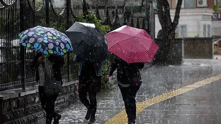 Dikkat! Kayseri'de ani sel, su baskını, yerel dolu yağışı, ani kuvvetli rüzgar yaşanabilir