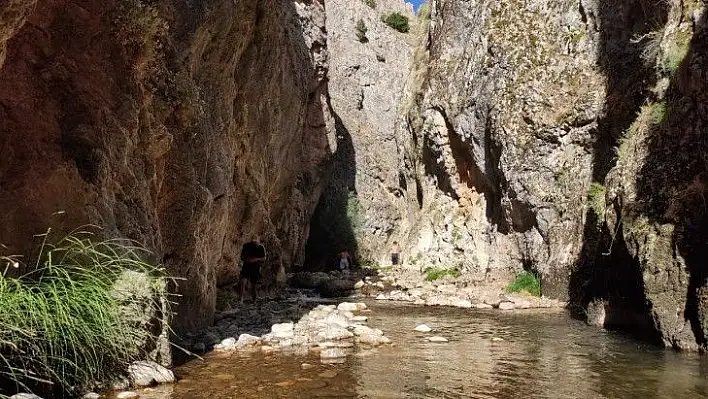 Doğa harikası Kıpız Kanyonu ziyaretçilerini bekliyor