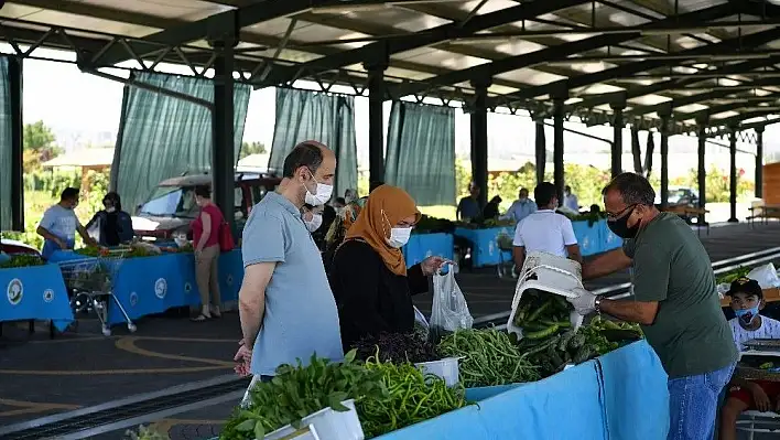 Doğal Ürünler Bahçesi ve Pazarı Kayserililerin ilgi odağı oldu