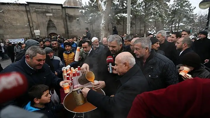 Dualar kahramanlar için
