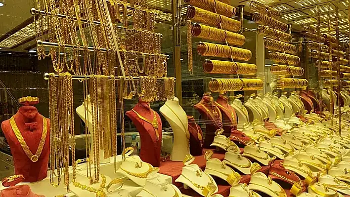 Düğün yapacaklar dikkat! Kapalı çarşıda altın fiyatları