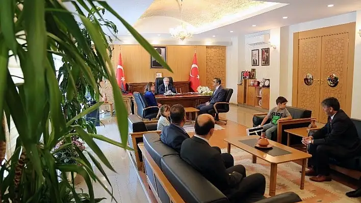 Dünya Çevre Gününde Vali Kamçı'ya Ziyaret
