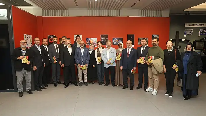 Dünyayı renklerle anlatan öğrenciler Kayseri'de buluştu