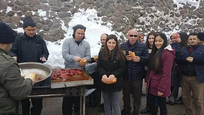 Eğitim-Bir-Sen'liler Erciyes Kayak Merkezi'nde buluştu