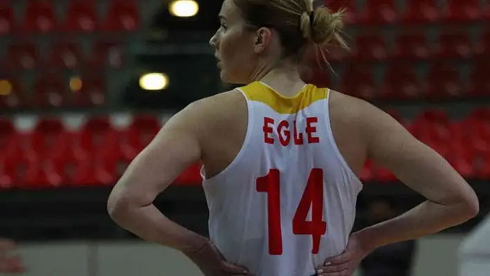 Egle Sventoraite 30 sayı ile oynadı