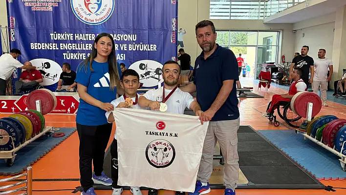 Engel tanımadılar: Halterde Türkiye Şampiyonu oldular!