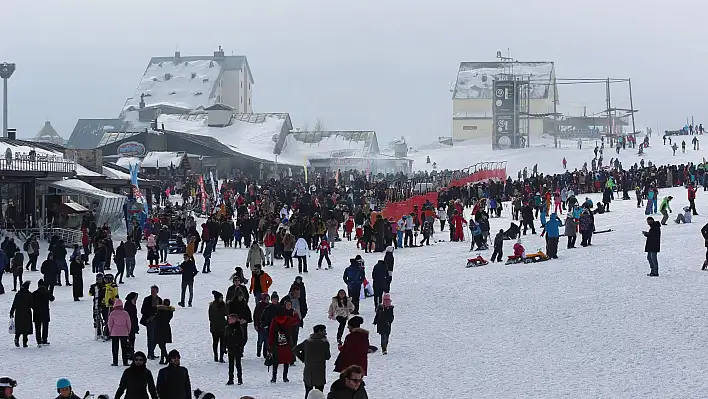 Erciyes dolulukta son noktayı yakaladı