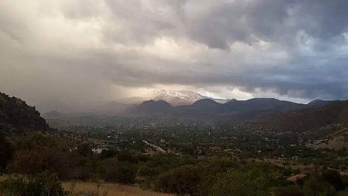 Erciyes'e ilk kar düştü!