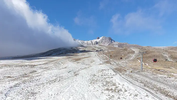 Erciyes'in zirvesindeki sır! Bu yazıları henüz kimse okuyamadı