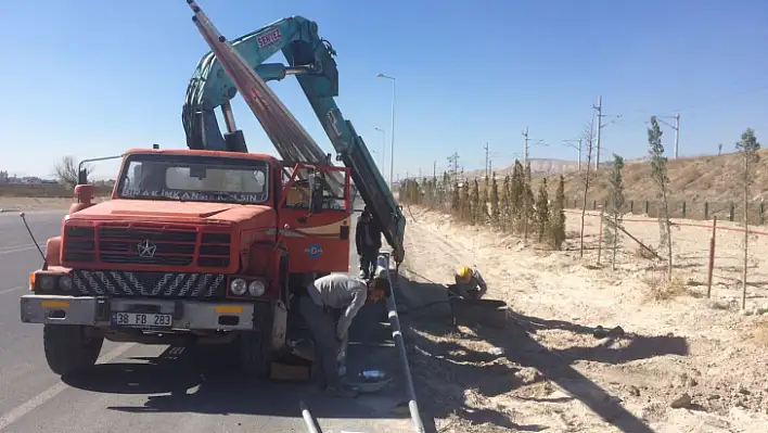 Erciyes KSS'ye yeni aydınlatma direkleri dikildi