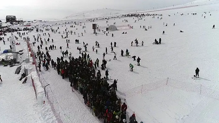 Erciyes'te hafta sonu yoğunluğu
