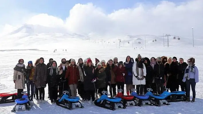 Erciyes'te kamp zamanı...