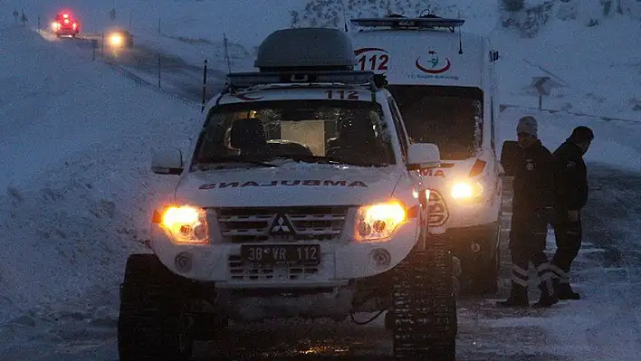 Erciyes'te mahsur kalan yaklaşık 15 kişi kurtarılmayı bekliyor