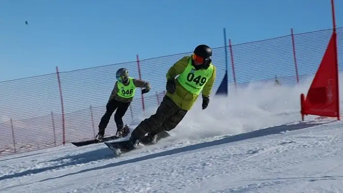 Erciyes'te Snowboard Rüzgarı