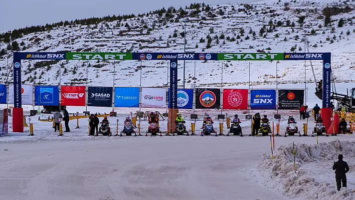 Erciyes'te unutulmaz bir kış sporları şöleni!