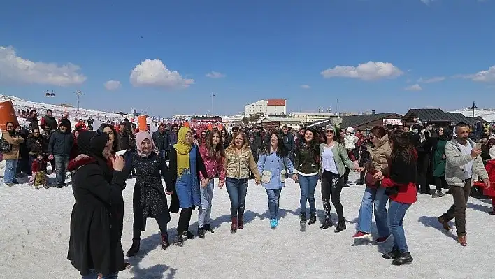 Erciyes 7. Uluslararası Engelliler Kar Festivali yapıldı