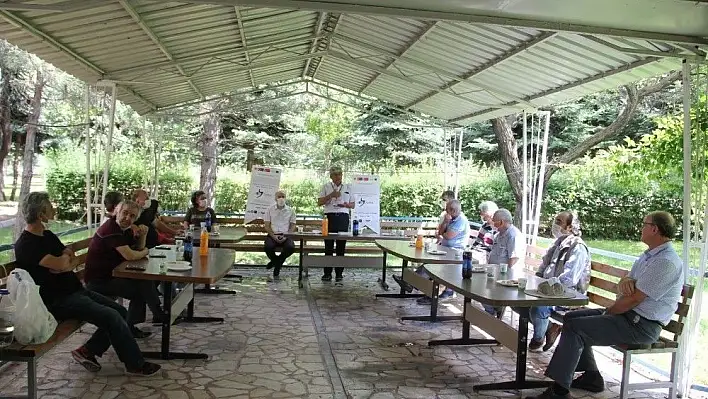 Erciyes Üniversitesi İlahiyat Fakültesi'nde Erasmus+ Proje Tanıtım Toplantısı yapıldı