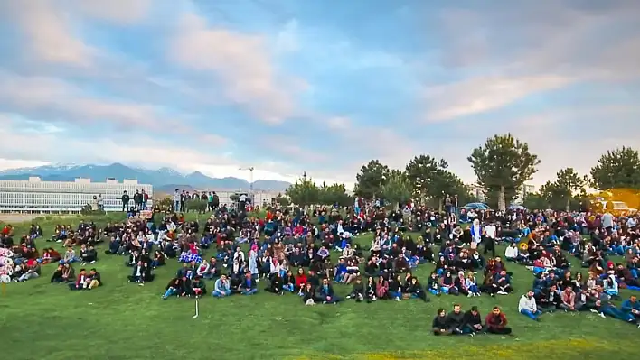 Erciyes Üniversitesi'nde boş kontenjanlar belli oldu! Bakın hangi bölümde ne kadar boş yer var?