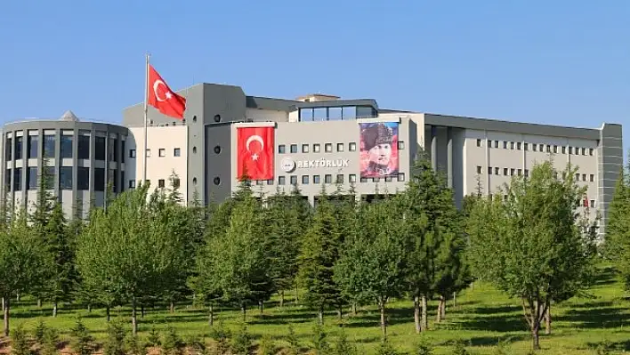 Erciyes Üniversitesi'nden 'ağaç kesimi' iddialarına açıklama