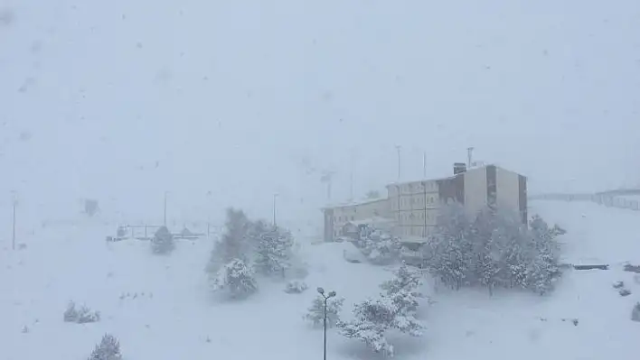 Erciyes yolu kapandı