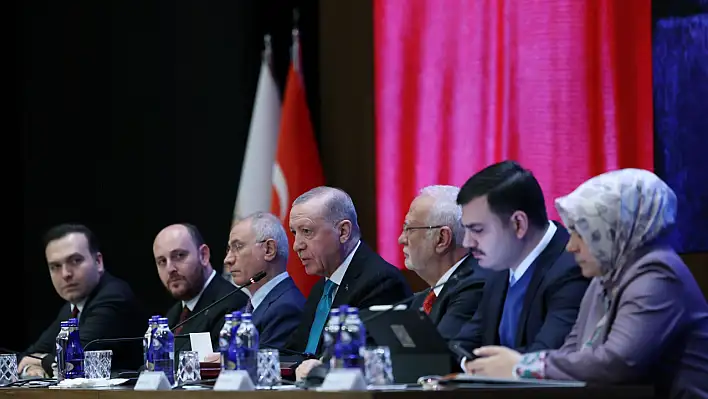Erdoğan'ın katıldığı toplantıda yer alan Kayserililer kim?